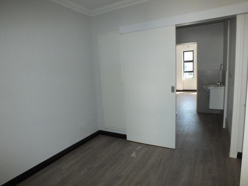 To Let 2 Bedroom Property for Rent in Buhrein Western Cape